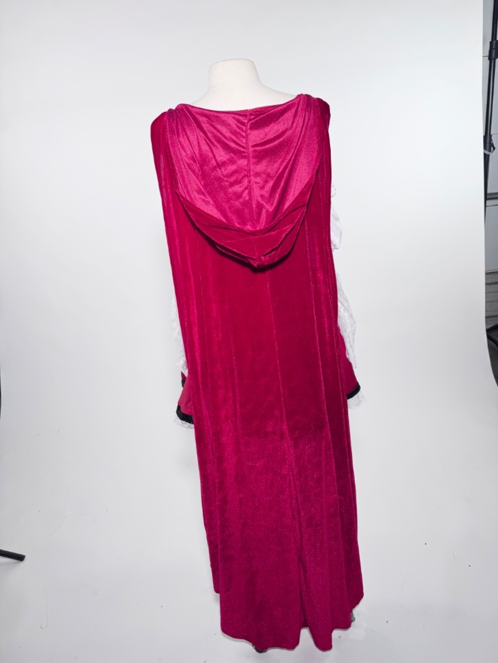 Leg Avenue Women's Costume Little Red Ridding Hood with attached Cape - 1X/2X - Picture 5 of 6